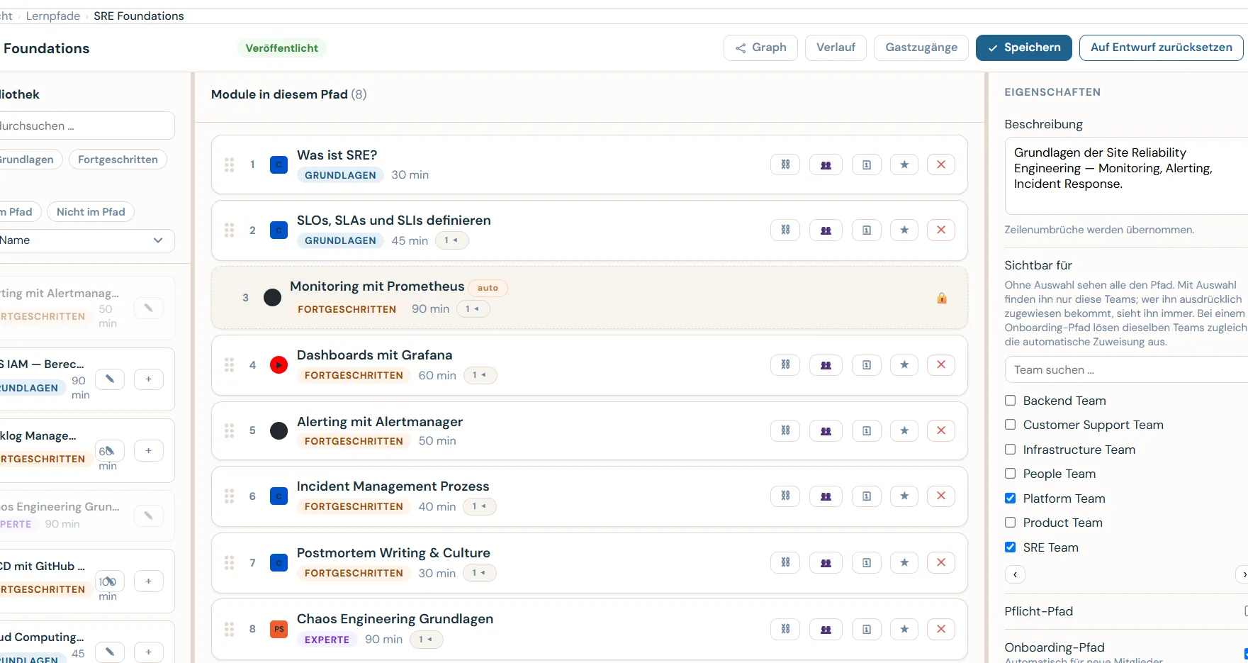 Caltrix Learning Screenshot – Pfadeditor mit Modulbibliothek, acht Modulen in fester Reihenfolge, einem gesperrten Modul und dem Versionsverlauf
